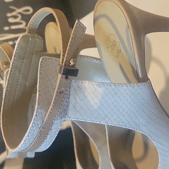 Ann Taylor heels - Picture 3 of 5